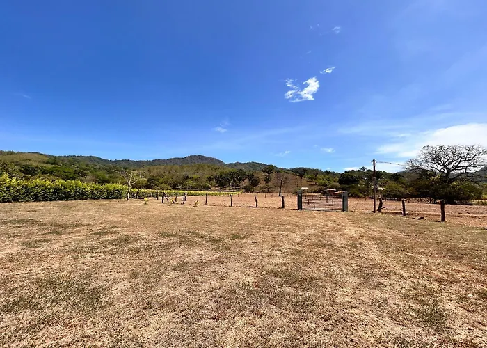 Сasa de vacaciones Cabañas Corozalito Naturaleza aves y tranquilidad cerca de playas Corozalito Punta Islita San Miguel Coyote Bejuco Costa de Oro entre otras *